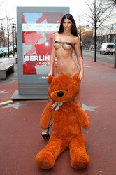 Michaela Schäfer Berlinale Shooting