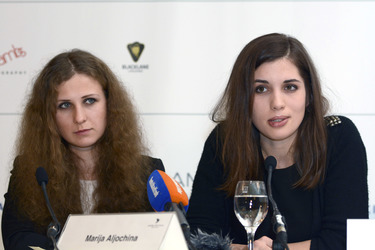 Marija Wladimirowna Aljochina / Maria Alyokhina, Nadeschda Andrejewna Tolokonnikowa / Nadezhda Tolokonnikova (Pussy Riot)