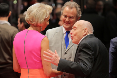 Hugh Bonneville mit Gattin Lulu Evans, Harry Ettlinger
