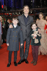 Winta McGrath, Cillian Murphy, Zen McGrath, Mélanie Laurent