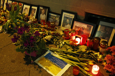 Kerzen vor der Ukrainischen Botschaft, Berlin