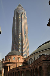 Messeturm, Festhalle