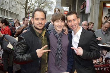 'Die schwarzen Brüder' Premiere, Essen