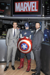 'The Return of the First Avenger' Schauspieler läuten die NYSE Opening Bell, New York