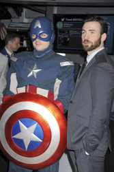 'The Return of the First Avenger' Schauspieler läuten die NYSE Opening Bell, New York