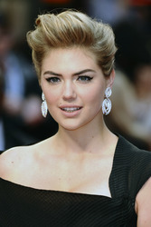 'Die Schadenfreundinnen' Premiere, London