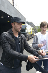 Chris Martin vor dem Hyatt Hotel, Köln