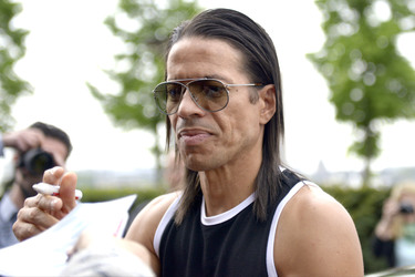 Jorge Gonzalez vor dem Hyat Hotel, Köln