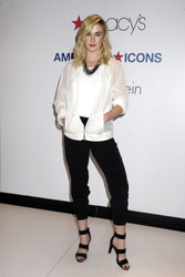 Ryan Lochte und Ireland Baldwin im Macy's Herald Square, New York