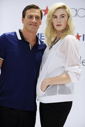 Ryan Lochte und Ireland Baldwin im Macy's Herald Square, New York