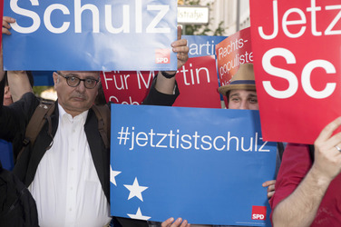 Demonstrationen während der TV-Talksendung 'Wie geht's, Europa?', Berlin