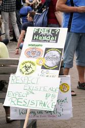 Demonstration gegen Monsanto, TTPI und für Tempelhof