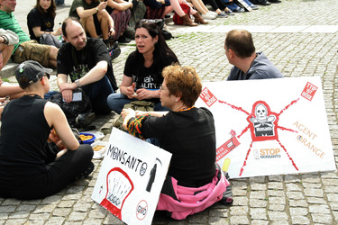 Demonstration gegen Monsanto, TTPI und für Tempelhof