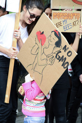 Demonstration gegen Monsanto, TTPI und für Tempelhof