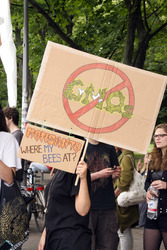 Demonstration gegen Monsanto, TTPI und für Tempelhof