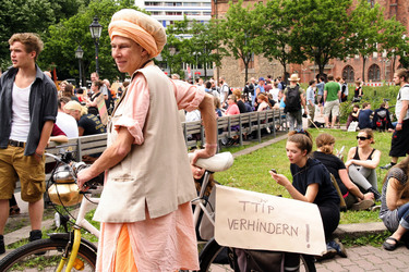 Demonstration gegen Monsanto, TTPI und für Tempelhof