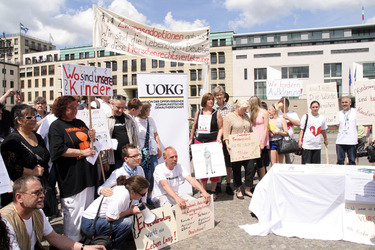 Demo zur Zwangsadoption in der DDR, Berlin