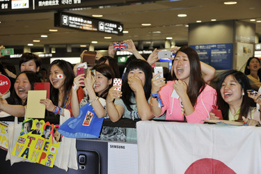 The Vamps Arrive In Tokyo