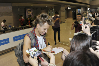 The Vamps Arrive In Tokyo
