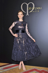 Amanda Seyfried bewirbt Clé de Peau Beauté 2014