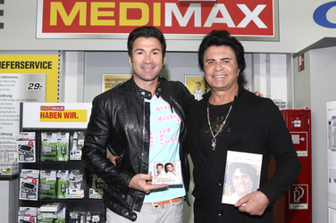 Costa Cordalis und Lucas Cordalis live bei Medimax, Hamburg