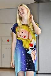 Elle Fanning arrives in Japan