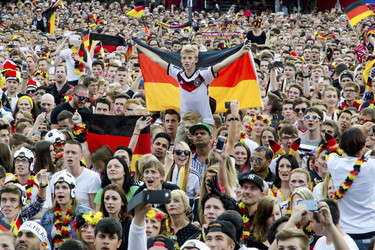 WM-Fanmeile beim Spiel Deutschland gegen USA, Berlin