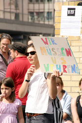 Demonstration gegen die bevorstehende Räumung der Gerhard-Hauptmann-Schule, Berlin