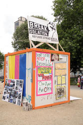 Demonstration gegen die bevorstehende Räumung der Gerhard-Hauptmann-Schule, Berlin