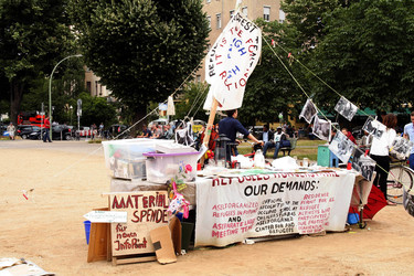 Demonstration gegen die bevorstehende Räumung der Gerhard-Hauptmann-Schule, Berlin