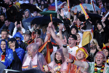 WM-Fanmeile beim Spiel Deutschland gegen Algerien, Berlin