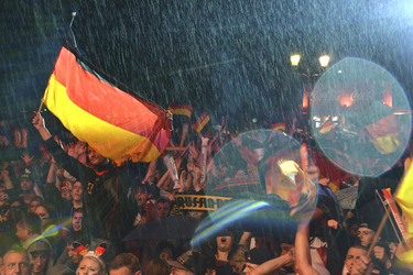 WM-Fanmeile beim Spiel Deutschland gegen Algerien, Berlin