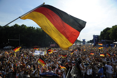 WM-Fanmeile beim Spiel Deutschland gegen Frankreich, Berlin