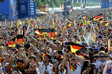WM-Fanmeile beim Spiel Deutschland gegen Frankreich, Berlin