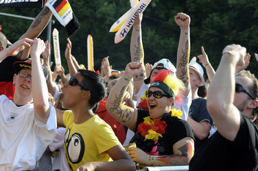 WM-Fanmeile beim Spiel Deutschland gegen Frankreich, Berlin