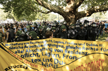 Demonstration für das Bleiberecht der Flüchtlinge aus der Gerhart-Hauptmann-Schule, Berlin