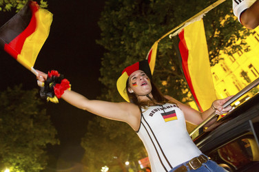 Autocorso nach dem Sieg im Finalspiel Deutschland gegen Argentinien, Berlin