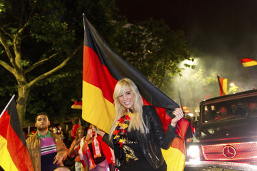 Autocorso nach dem Sieg im Finalspiel Deutschland gegen Argentinien, Berlin