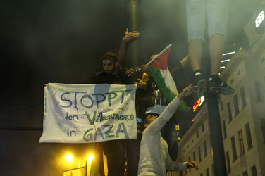 Autocorso nach dem Sieg im Finalspiel Deutschland gegen Argentinien, Berlin