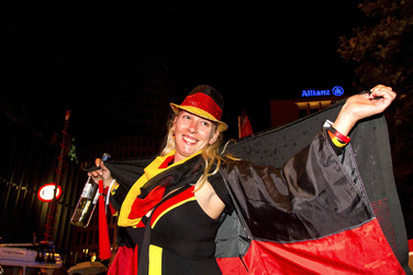 Autocorso nach dem Sieg im Finalspiel Deutschland gegen Argentinien, Berlin