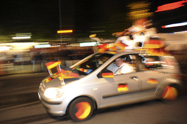 Autocorso nach dem Sieg im Finalspiel Deutschland gegen Argentinien, Berlin