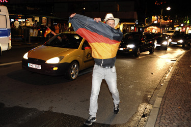 Autocorso nach dem Sieg im Finalspiel Deutschland gegen Argentinien, Berlin