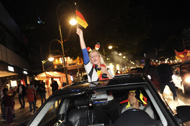 Autocorso nach dem Sieg im Finalspiel Deutschland gegen Argentinien, Berlin