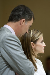 Spanish Royals Receive 'Ruta Quetzal BBVA 2014' Youth Group, Madrid