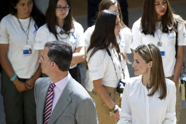 Spanish Royals Receive 'Ruta Quetzal BBVA 2014' Youth Group, Madrid