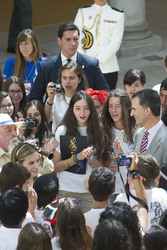 Spanish Royals Receive 'Ruta Quetzal BBVA 2014' Youth Group, Madrid