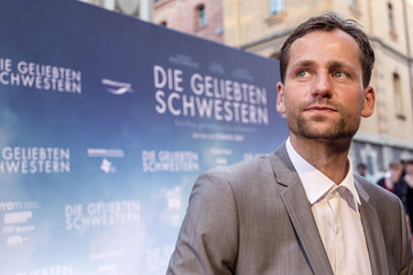 'Die geliebten Schwestern' Premiere, Weimar