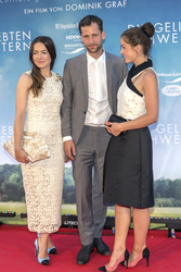 'Die geliebten Schwestern' Premiere, Weimar