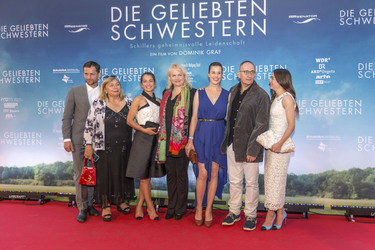 'Die geliebten Schwestern' Premiere, Weimar