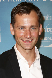 'Die geliebten Schwestern' Premiere, Essen